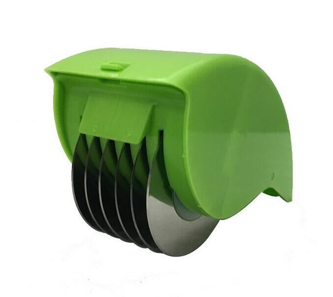 Multi-function creative multi-wheel pizza cutter practical roller cutter kitchen creative gadget cutting edge cutter.