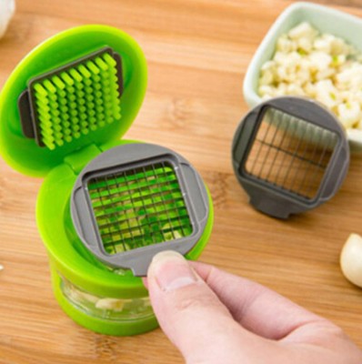 Multifunction Hand Garlic Juicer