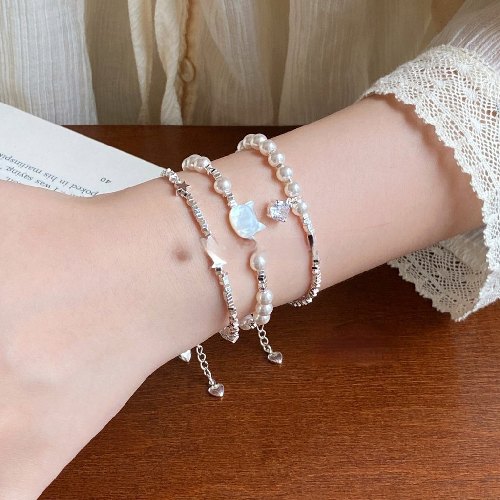 Zircon-spaced Pearl And Silver-dust Cat-head Bracelet For Women