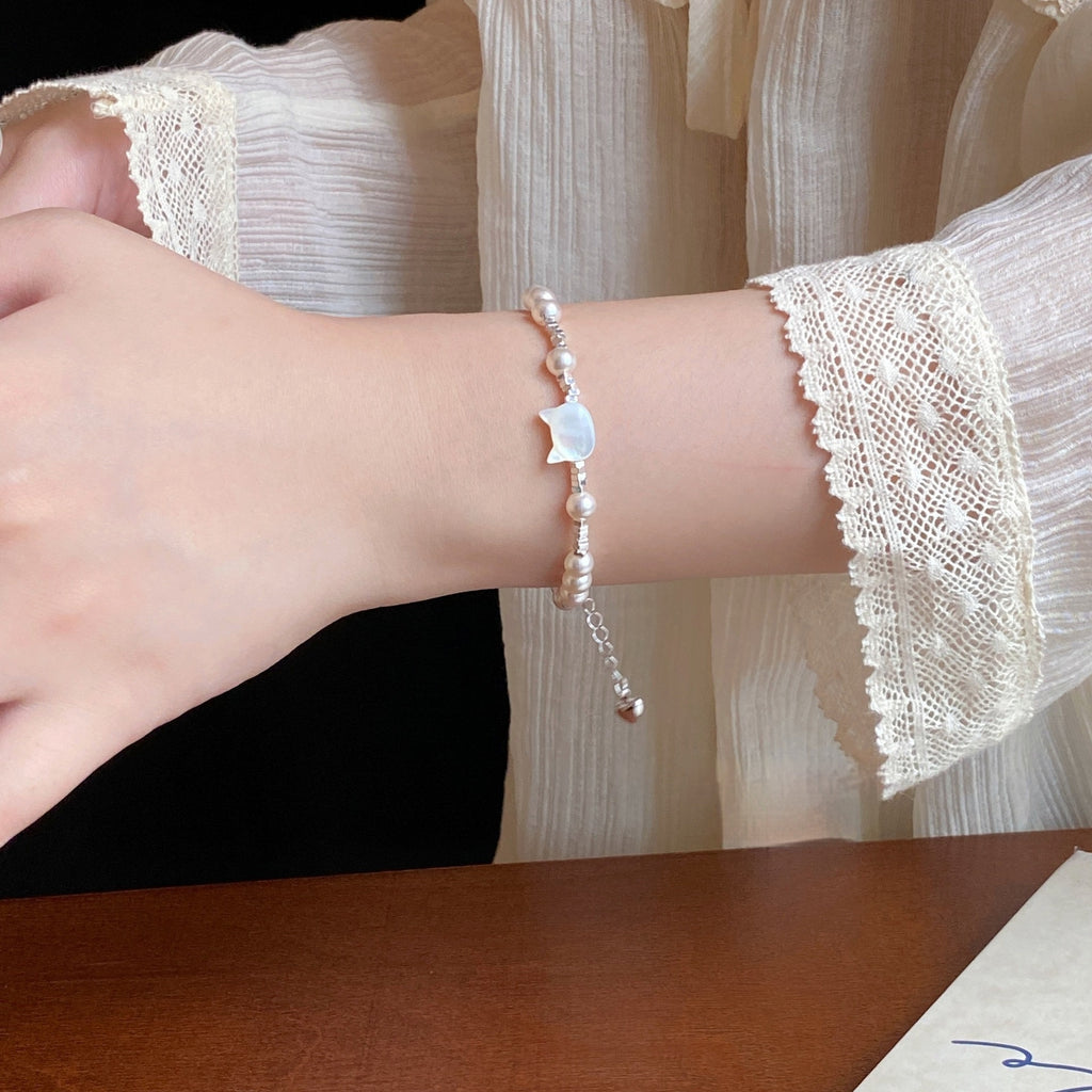Zircon-spaced Pearl And Silver-dust Cat-head Bracelet For Women