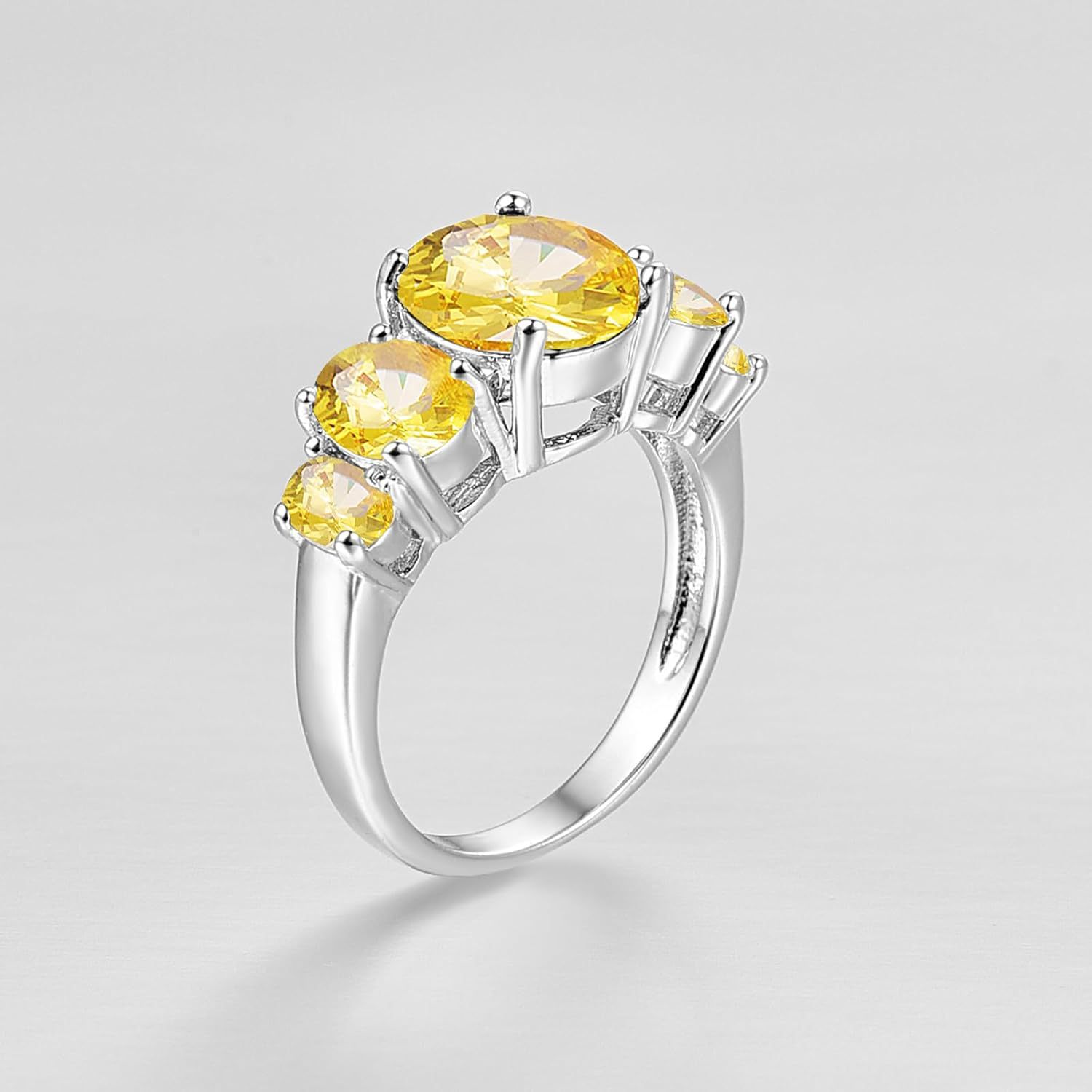 Light-luxury Oval Colored Pattoite Ring